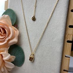 New Women Necklace