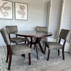 Dining Table 4 Chairs 