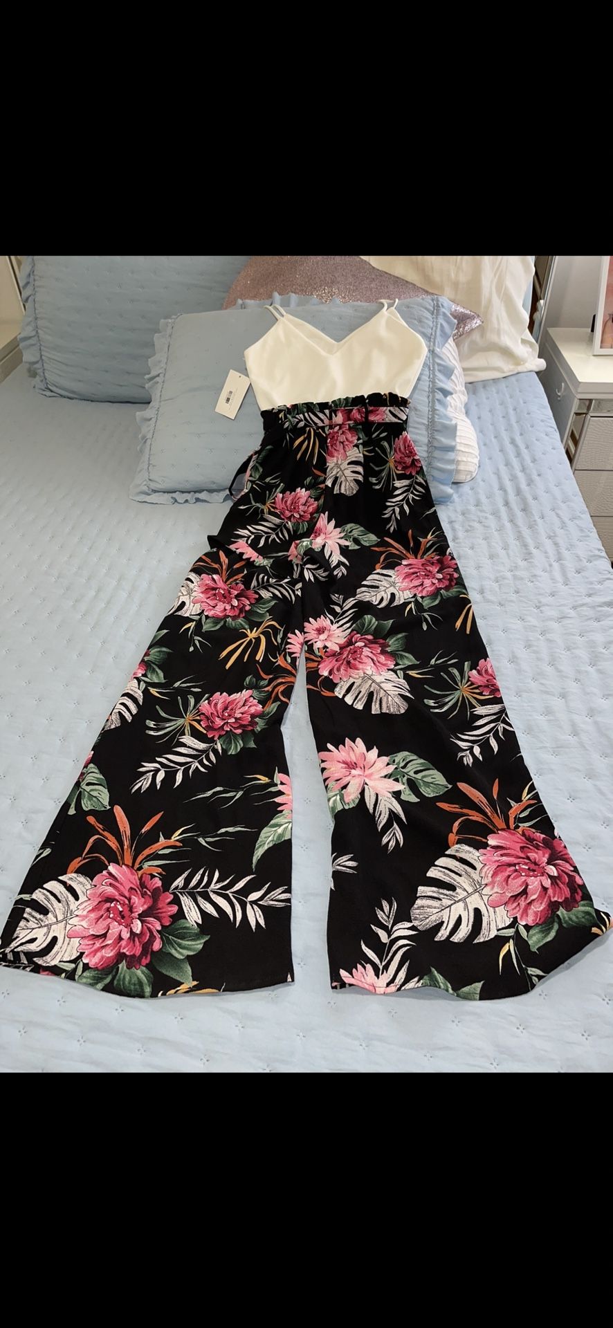 Shop 17 Jumpsuit Size Small . New Whit Tags