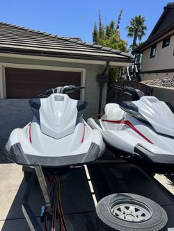 2018 Yamaha Waverunners