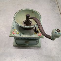 VINTAGE COFFEE GRINDER...