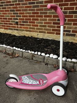 Radio Flyer Pink Scooter 