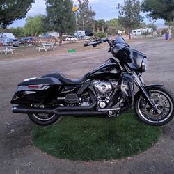 2013 Harley Davidson Street Glide FLHX