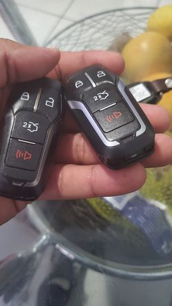 Ford mustang key for part