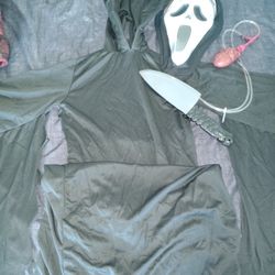 Scream Costume 