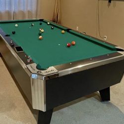 Valley Panther 8’ solid slate pool table