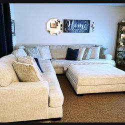 By Ashley Signature 💥 Rawcliffe Parchment Modular   Sectional 🌟 Brand New ✅Special Price 📣