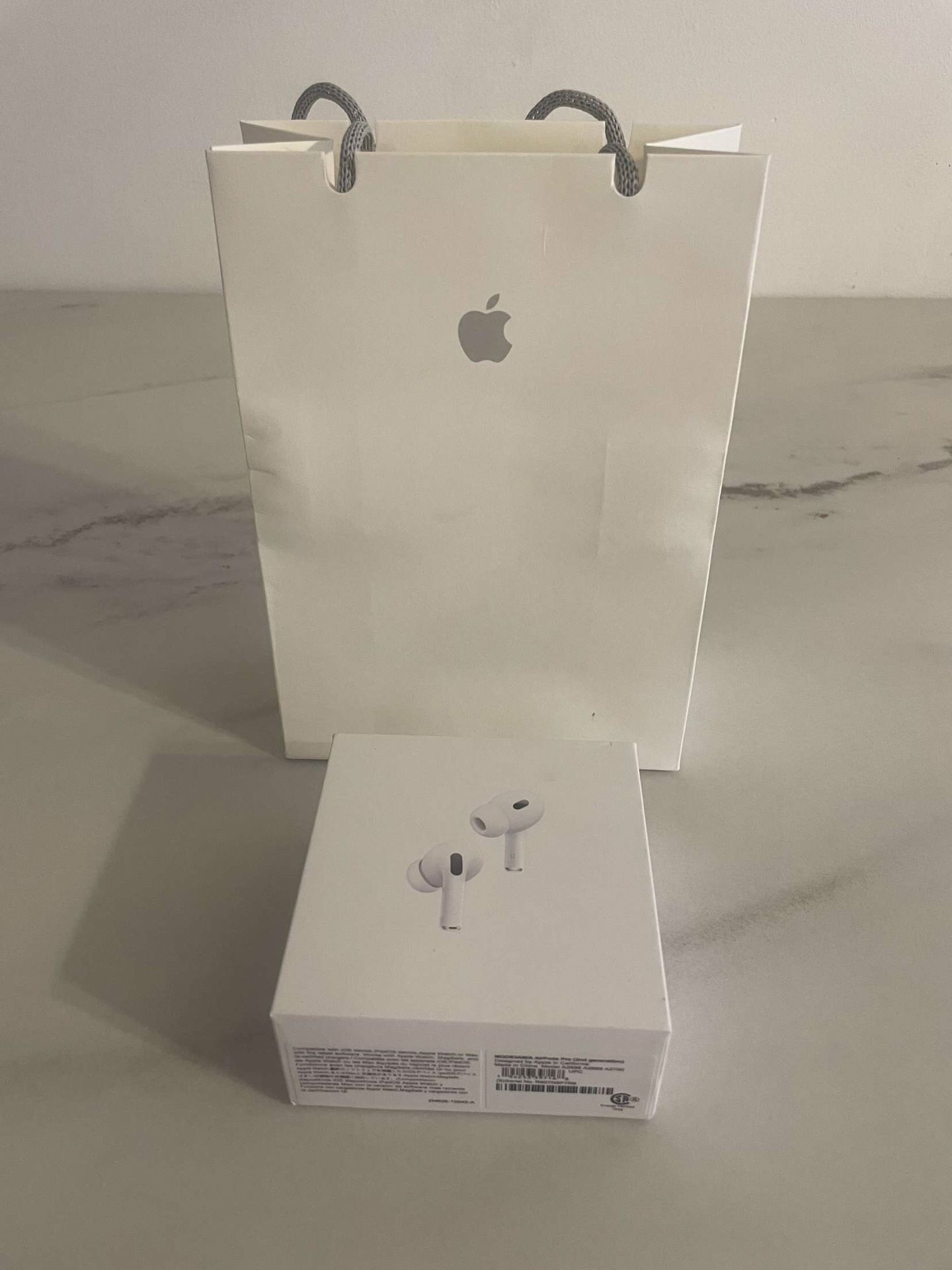 Apple - AirPods Pro (2nd generation)