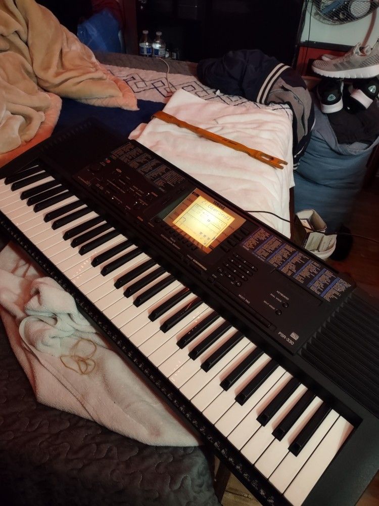 Yamaha General MIDI PSR-330