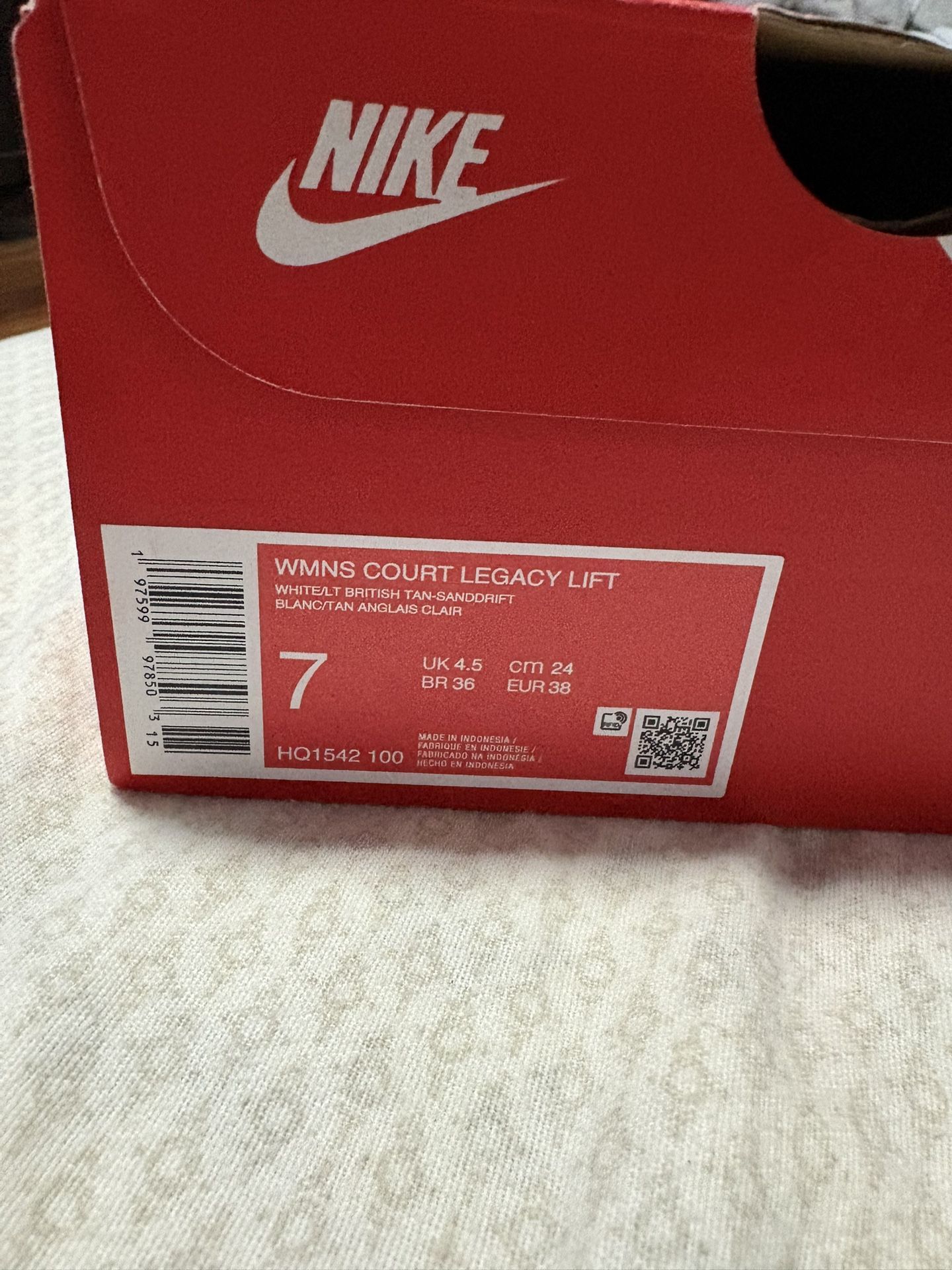 Nike Woman Shoes New