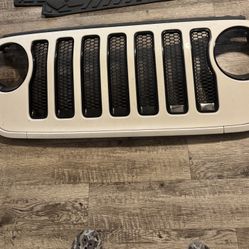 Original Grille For Jeep Wrangler JL