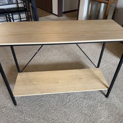 Entry way table