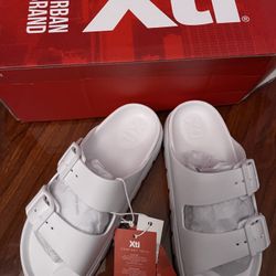 XTI Women's Rubber Flat Sandals, Size 7
