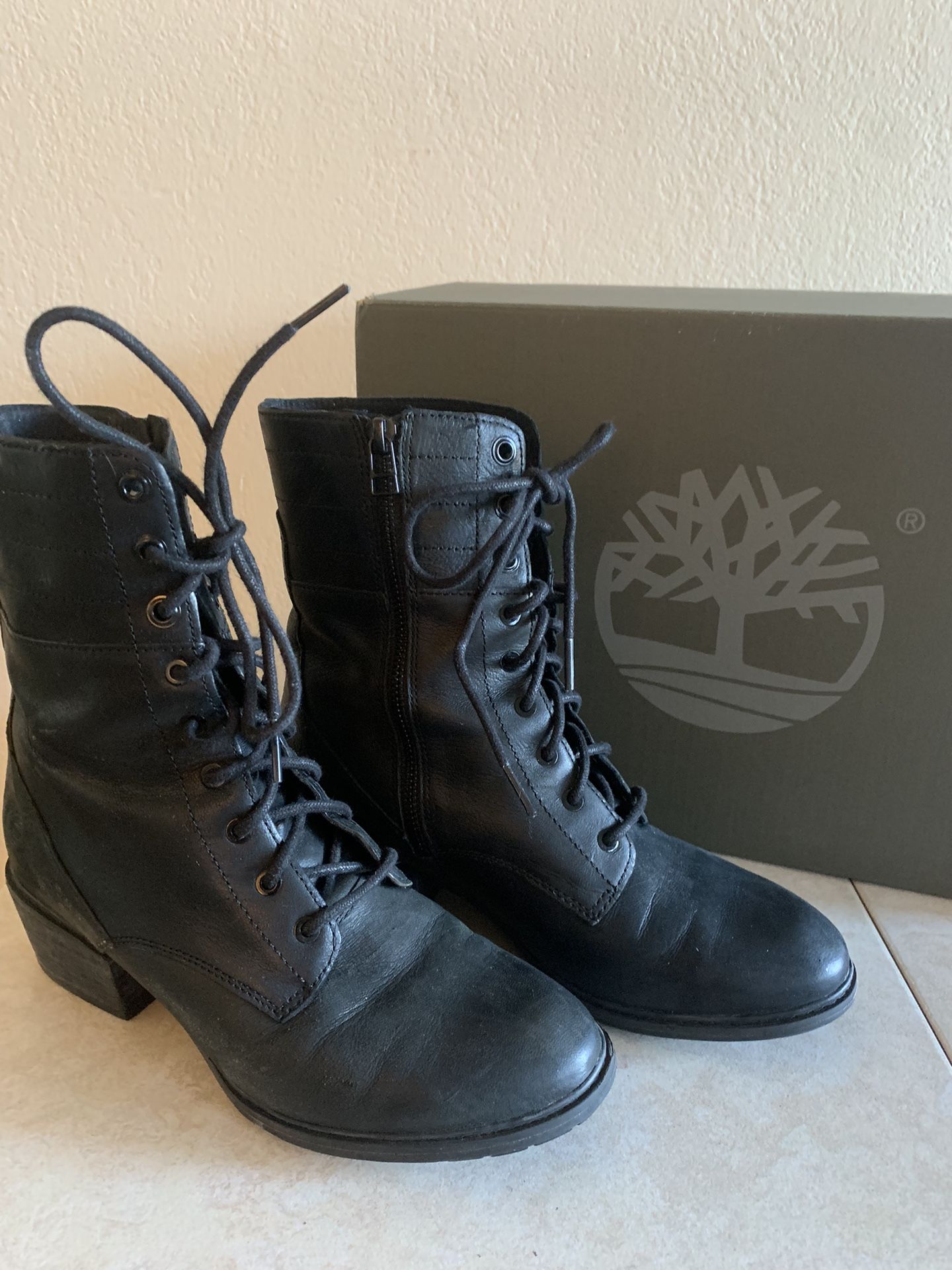 Timberland Women’s Leather Boot 7.5