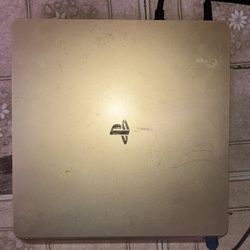 ps4 slim gold limited edition 1tb negotiable 3 controllers included factory reseted 