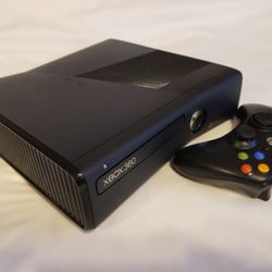 Custom RGH Xbox 360 With Loaded 2TB Hard Drive 
