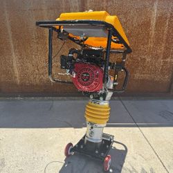 Brand New Jumping Jack Compactor w/ Honda GX160 - 6.5HP - 3300lbs Force
