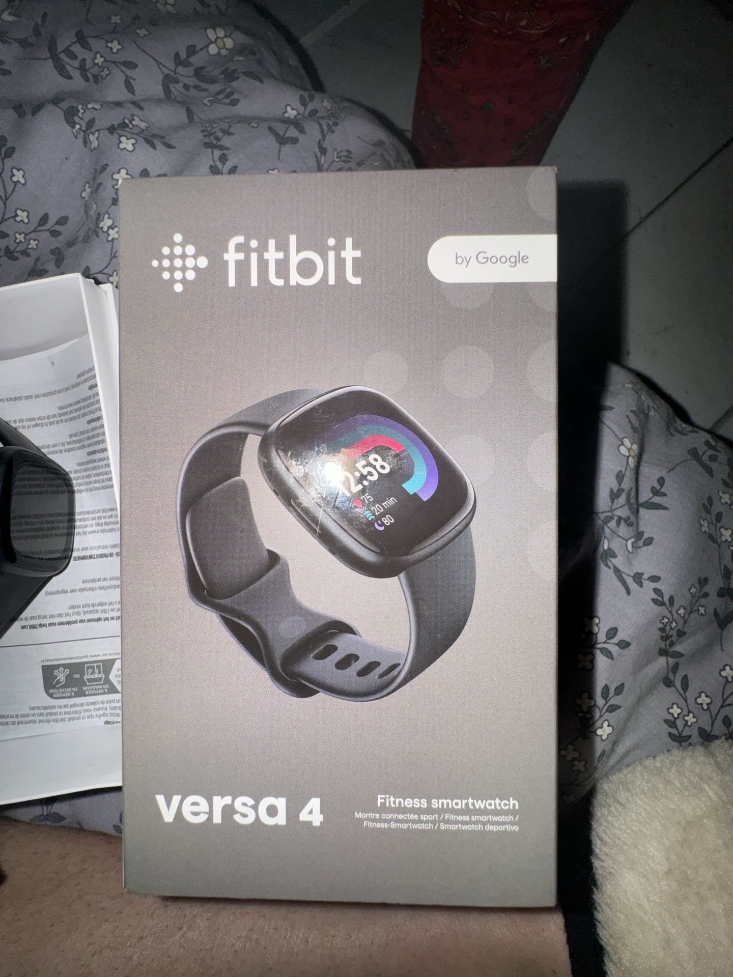 Fitbit Versa 4 - 24mm Brand new!