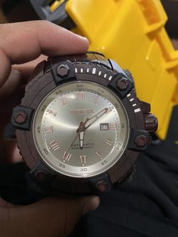 Invicta watch Pro Driver Men Model no. 31324 (NEW) MSRP: $1,495
