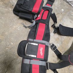 MILWAUKEE Tool Belt: 30 in to 53 in Waist Size, Pockets 24, Padded