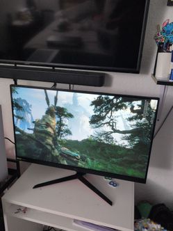32 in. LG gaming monitor.
