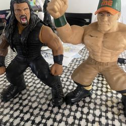 John Cena/roman Reigns Action Figure