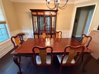 Dinning Room Table, Chairs, And Hutch