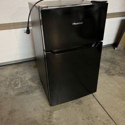 Mini Fridge Refrigerator With Freezer