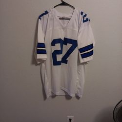 DALLAS COWBOYS TREVON DiGGS  AUTOGRAPHED JERSEY