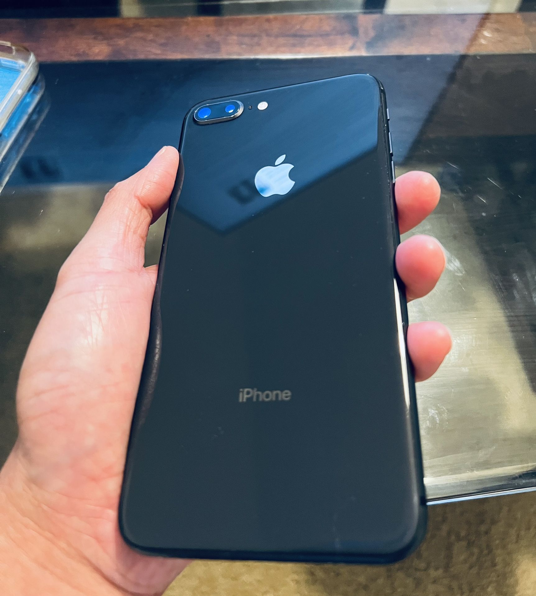 iPhone 8 Plus Space Gray 256GB Fully Unlocked for Sale in Miami