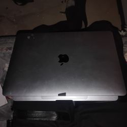 2025 Apple Mac Brken Screen