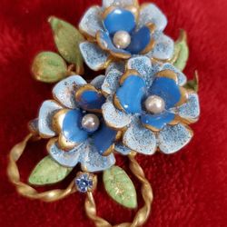 Vintage Austria   Blue And Green Enamel Brooch With Three faux Pearls and two blue Rhinestones