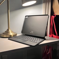 iPad Air 13 Magnetic Keyboard Case 360 (black)  