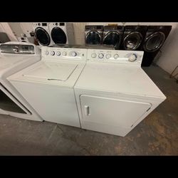 Whirlpool Washer And Dryer Set “27 ( Lavadora Y Secadora )