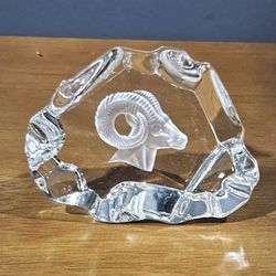 Vintage Crystal Glass Ram’s Head Paperweight 3”H In Mint Condition 