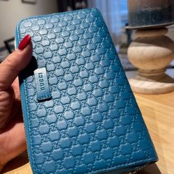Women’s Or Men’s Gucci Micro Guccissima Turquoise Leather Round Zip Long