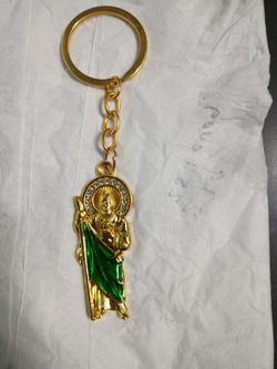 This is a gold-plated San Judas Tadeo .