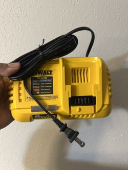 New 8ah Dewalt Fast Charger!