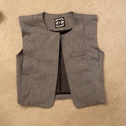 Cropped length linen vest. Xs