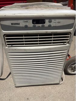 A/C  12,000 BTU