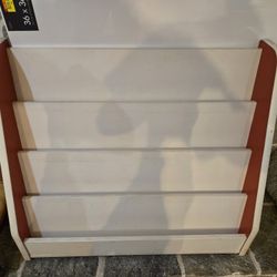 Kids Bookshelf