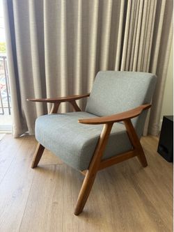 Arm chair (QTY: 2) - great quality!