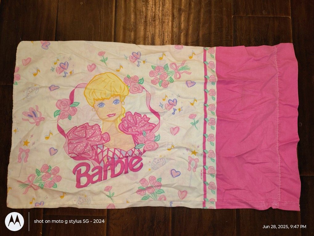 VTG BARBIE PILLOWCASE Standard 1995