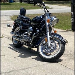 Yamaha Vstar 2000