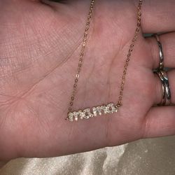 Mama Necklace 