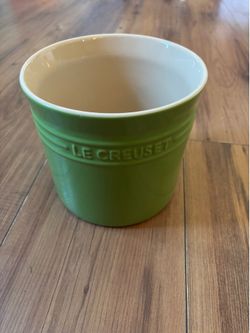 Le Creuset Kiwi Green Utensil Crock – 2.75 Qt