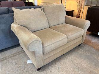 BASSETT Alexander Straw Fabric Roll Arm Loveseat