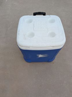 60 Quart or 94 cans Wheeled Cooler Ice Chest