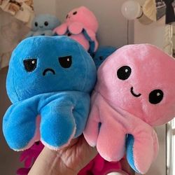 Reversible Octopus Plushie Toys