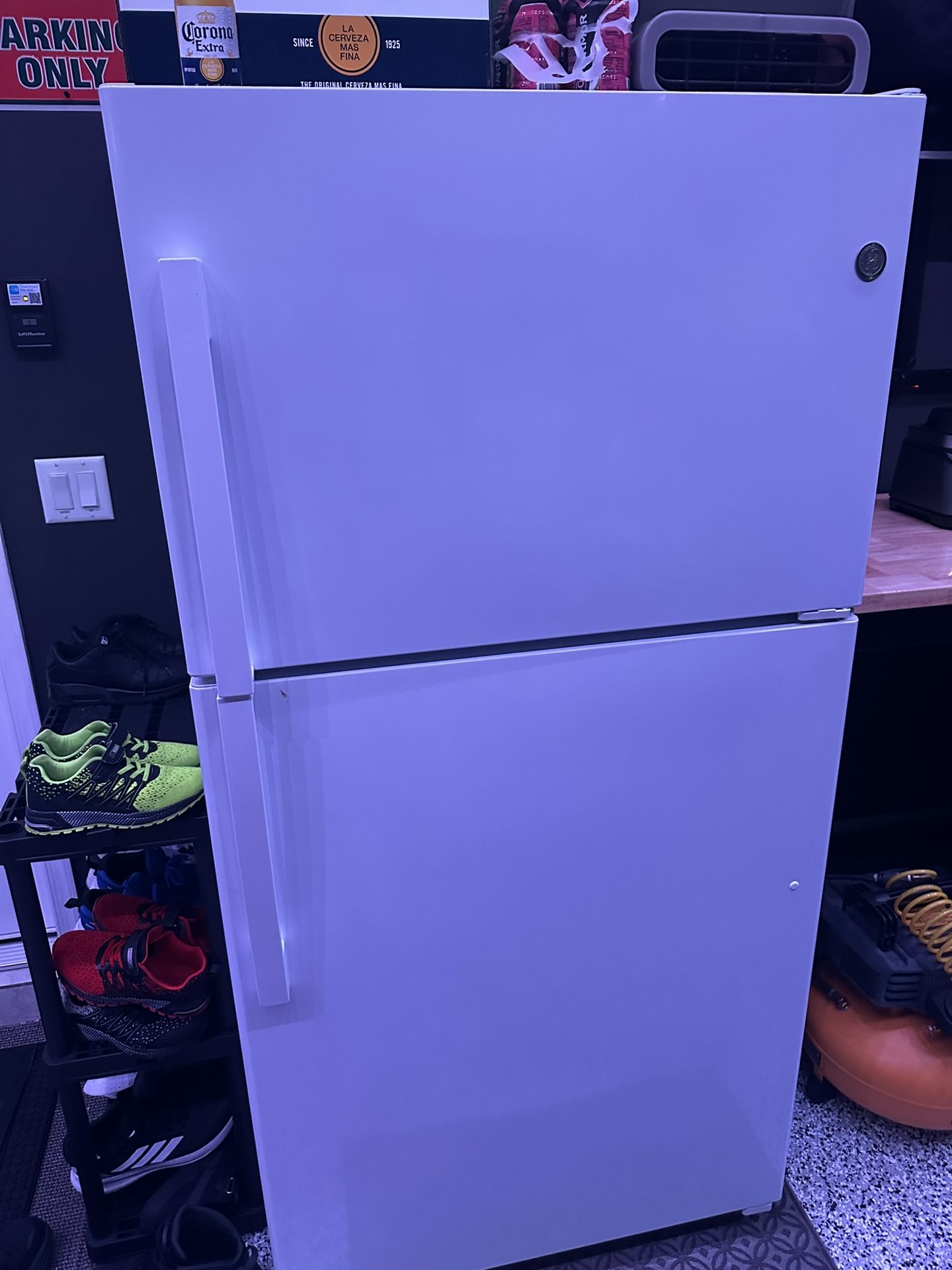 GE Refrigerator